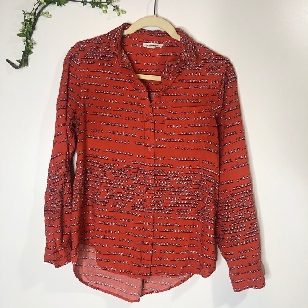 Beach Lunch Lounge Orange Heart On Wire Shirt Button Down